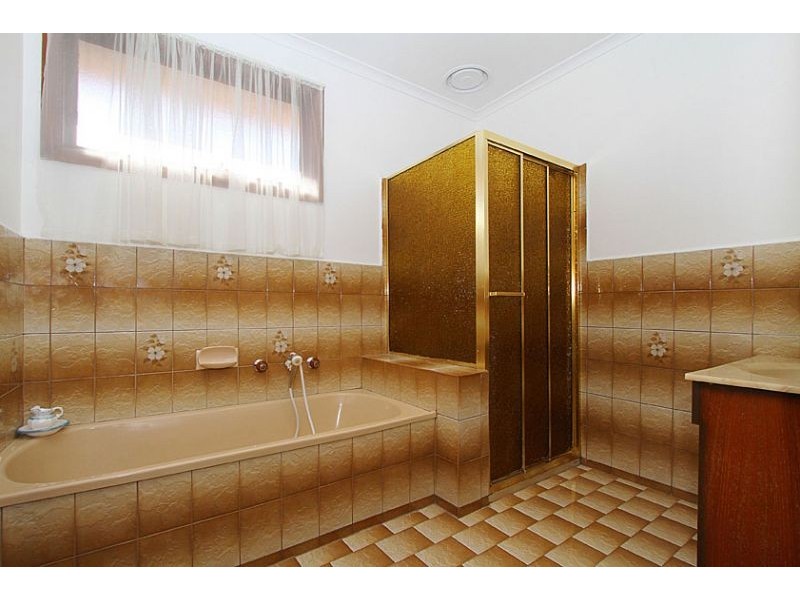 125 Warralong Avenue, Greensborough VIC 3088