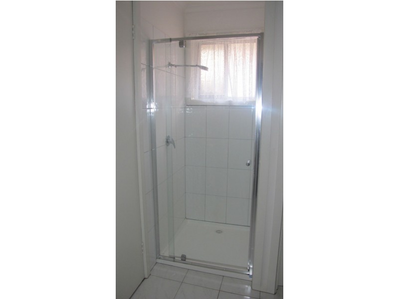 2/1067 High Street, Reservoir VIC 3073