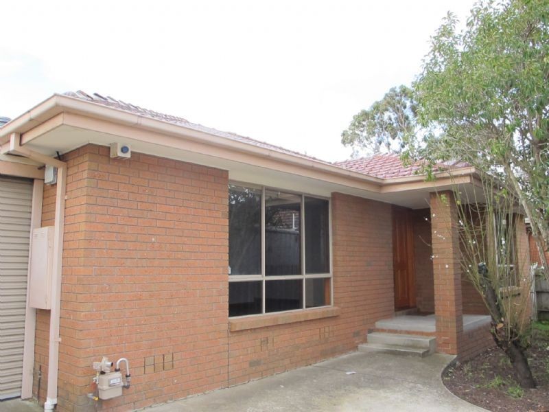 2/10 Sylvester Grove, Preston VIC 3072