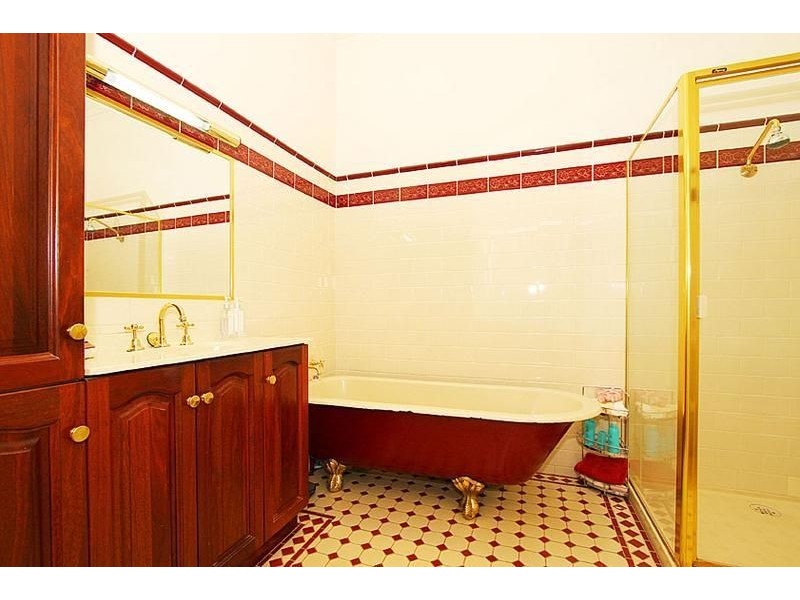 46 Thackeray Road, Reservoir VIC 3073