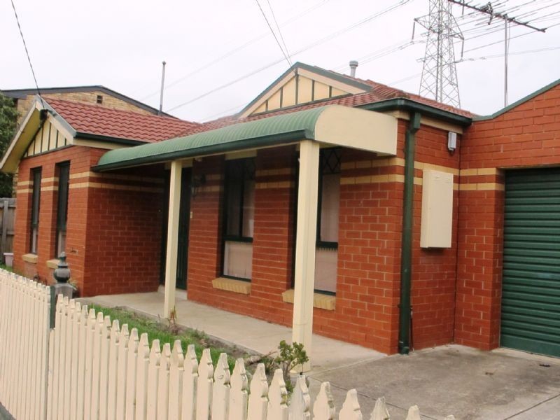2/1 Luke Street, Reservoir VIC 3073