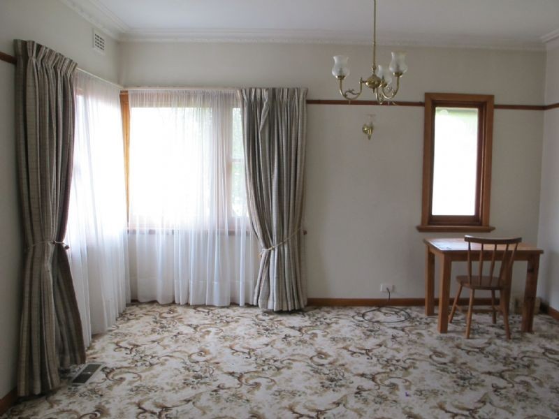 14 Hopetoun Avenue, Reservoir VIC 3073