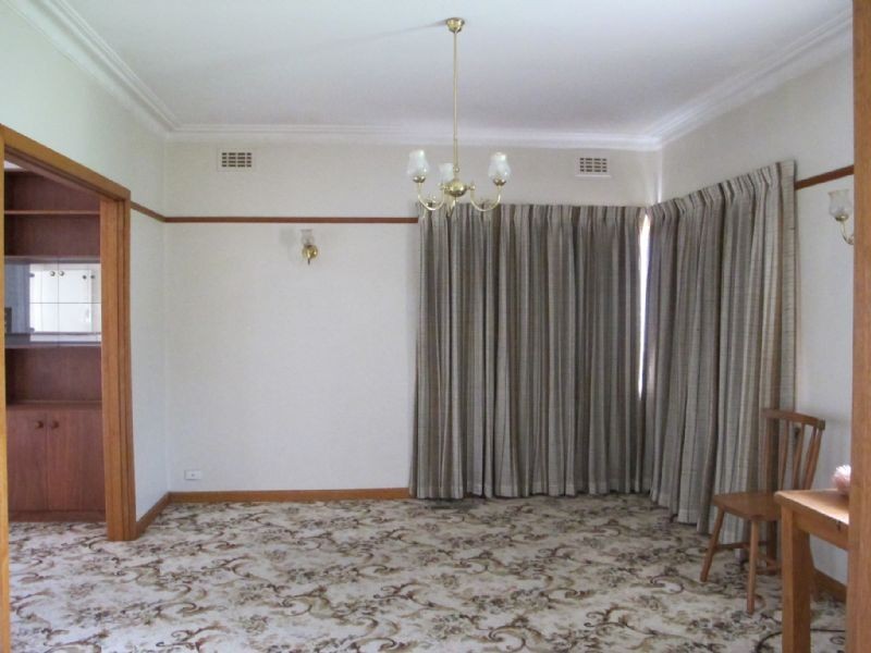 14 Hopetoun Avenue, Reservoir VIC 3073