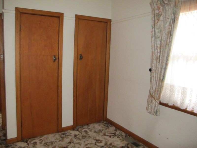 14 Hopetoun Avenue, Reservoir VIC 3073