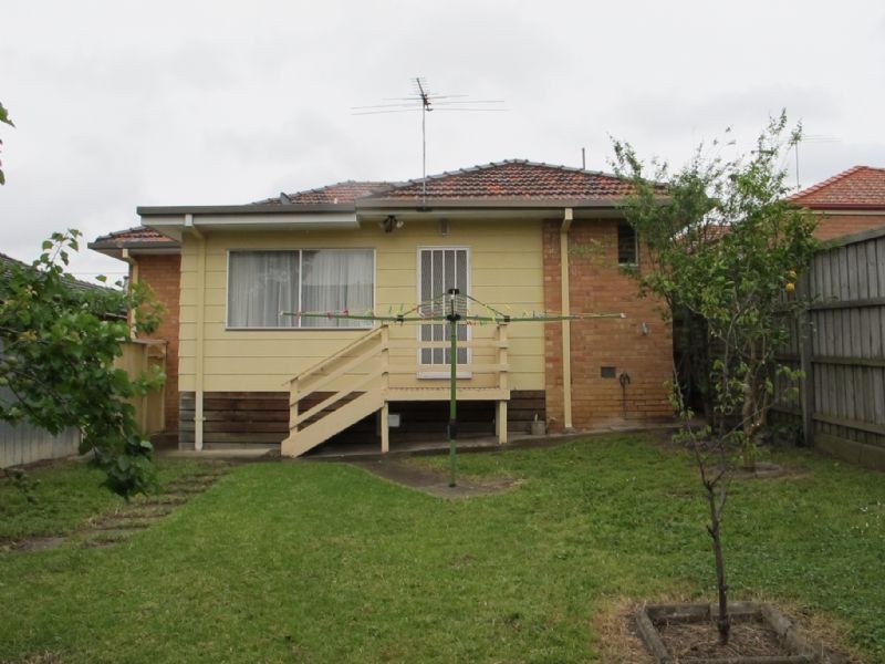 14 Hopetoun Avenue, Reservoir VIC 3073