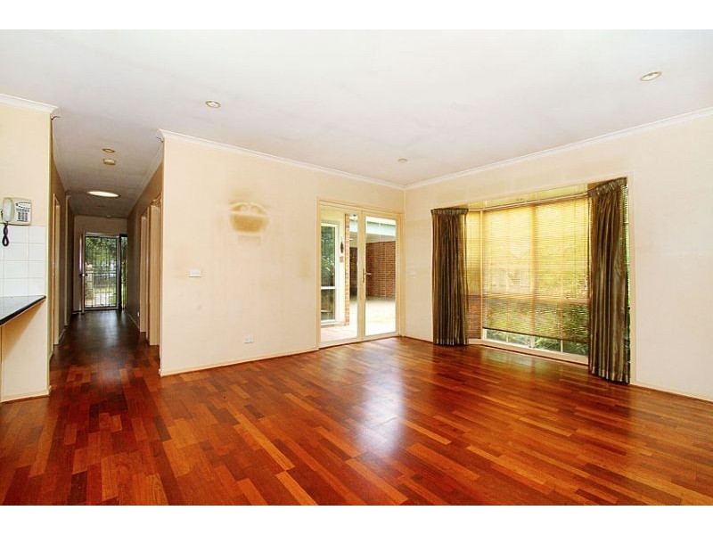 2A Erskine Avenue, Reservoir VIC 3073