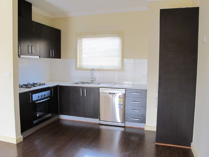 2/3 Mahoneys Road, Reservoir VIC 3073