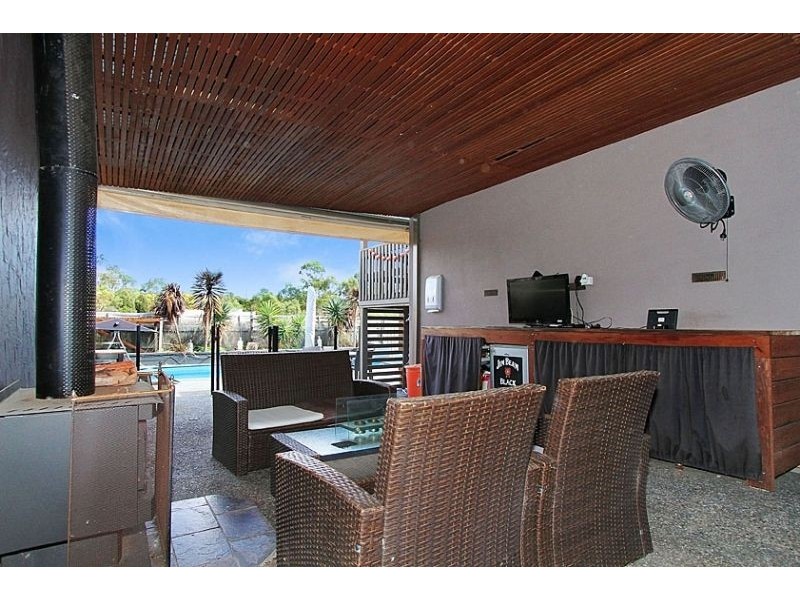 11 Rathcown Road, Reservoir VIC 3073