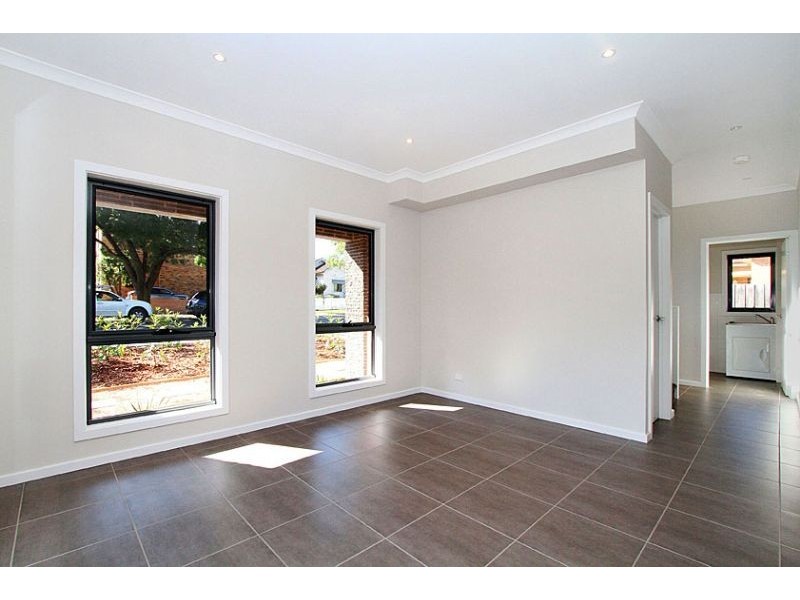 1/39 Olive Street, Reservoir VIC 3073