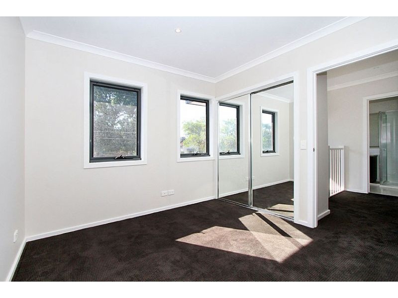 1/39 Olive Street, Reservoir VIC 3073