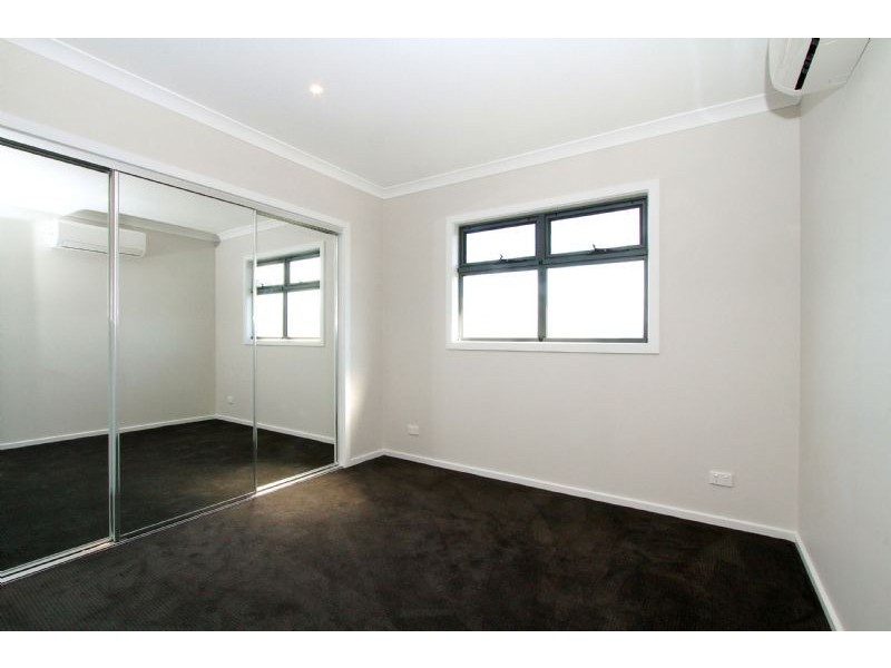 2/39 Olive Street, Reservoir VIC 3073