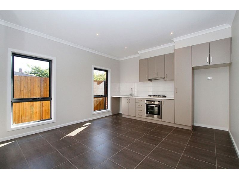 4/39 Olive Street, Reservoir VIC 3073