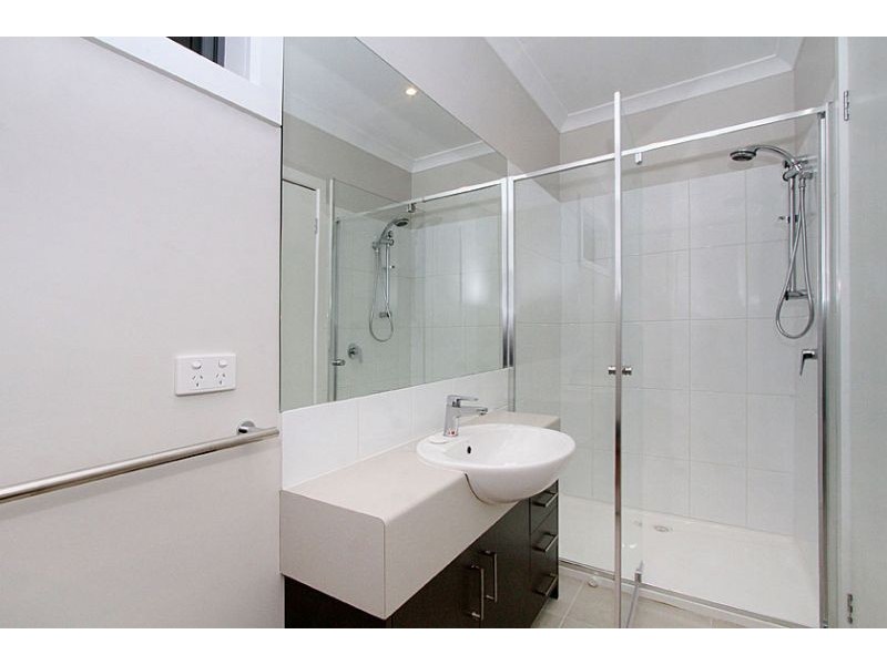 4/39 Olive Street, Reservoir VIC 3073