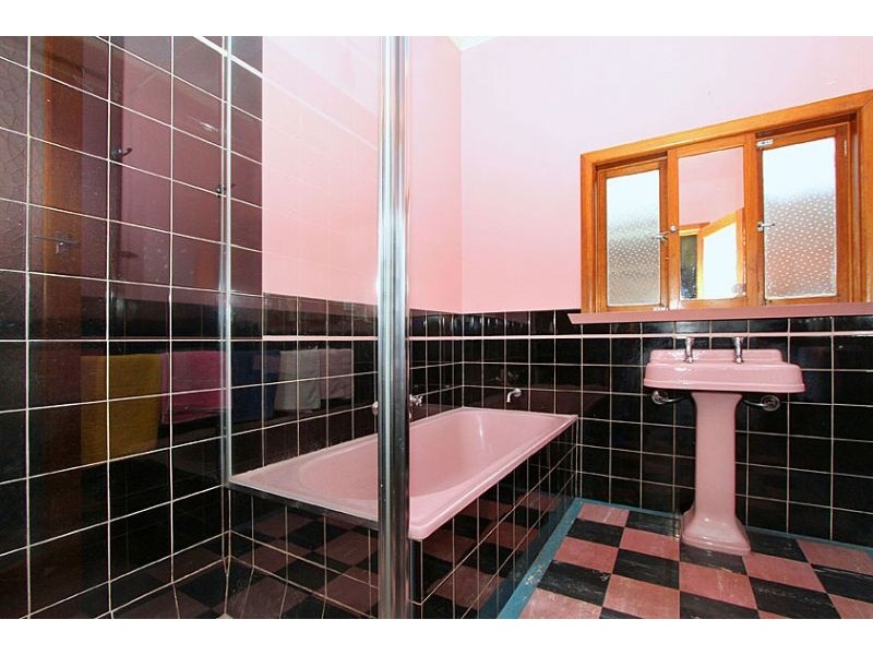 758 Plenty Road, Reservoir VIC 3073