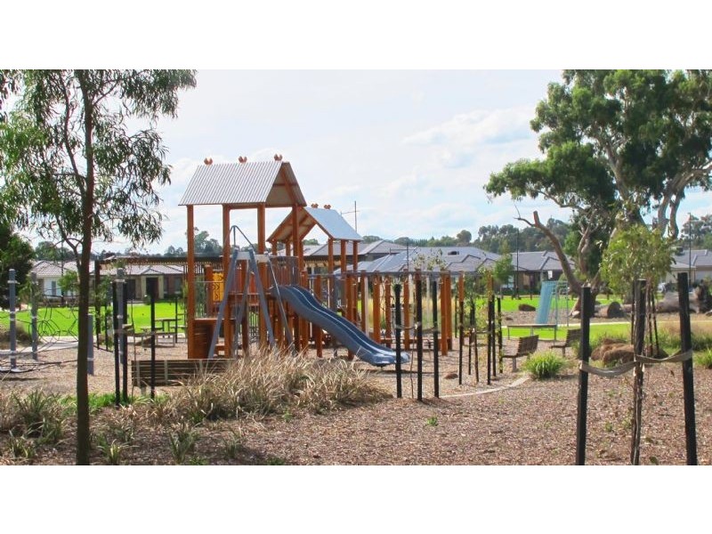 5 Pier Avenue, Doreen VIC 3754