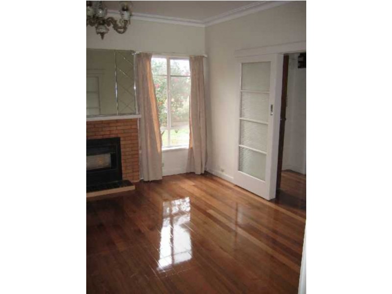 35 Kinsale Street, Reservoir VIC 3073