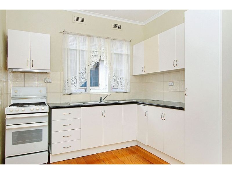 1/23 Dorrington Avenue, Reservoir VIC 3073