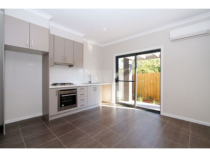 2/39 Olive Street, Reservoir VIC 3073