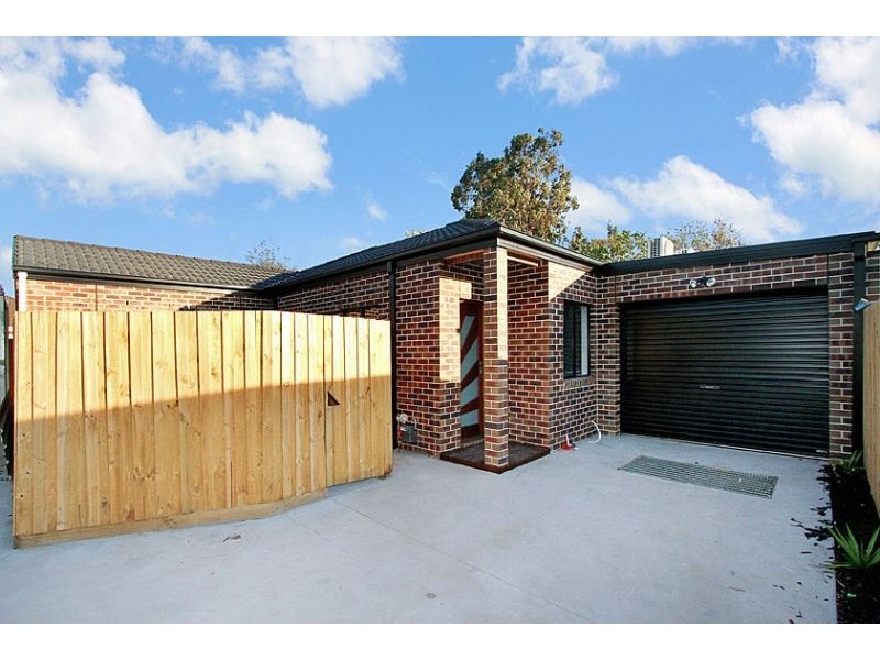 2/49 Winter Crescent, Reservoir VIC 3073