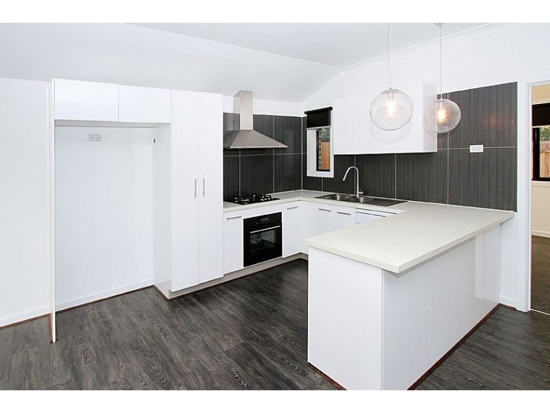 2/49 Winter Crescent, Reservoir VIC 3073