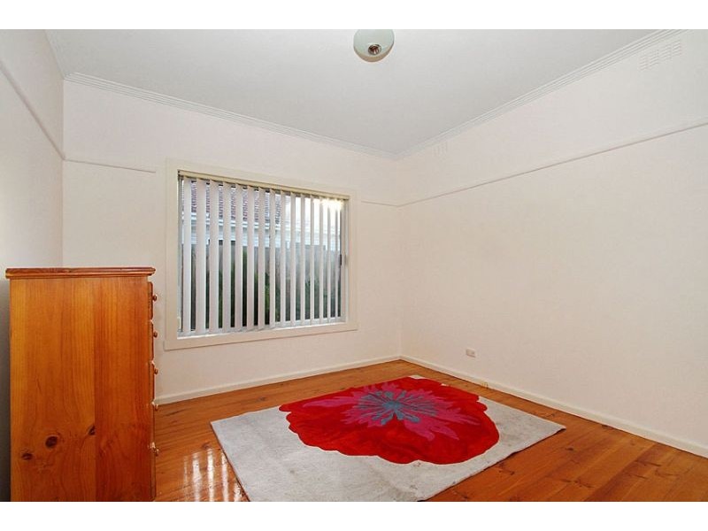 1/18 McMahon Road, Reservoir VIC 3073