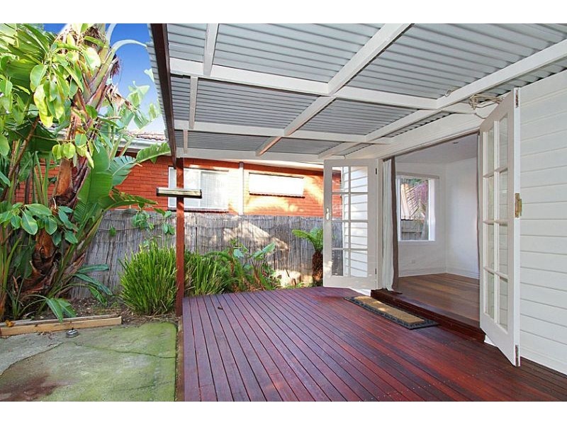 1/18 McMahon Road, Reservoir VIC 3073