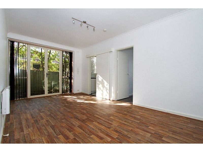 2/11A Holmes Street, Brunswick East VIC 3057