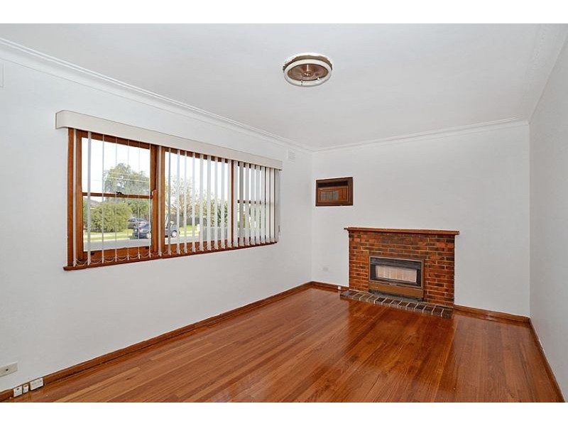 50 Dumbarton Street, Reservoir VIC 3073