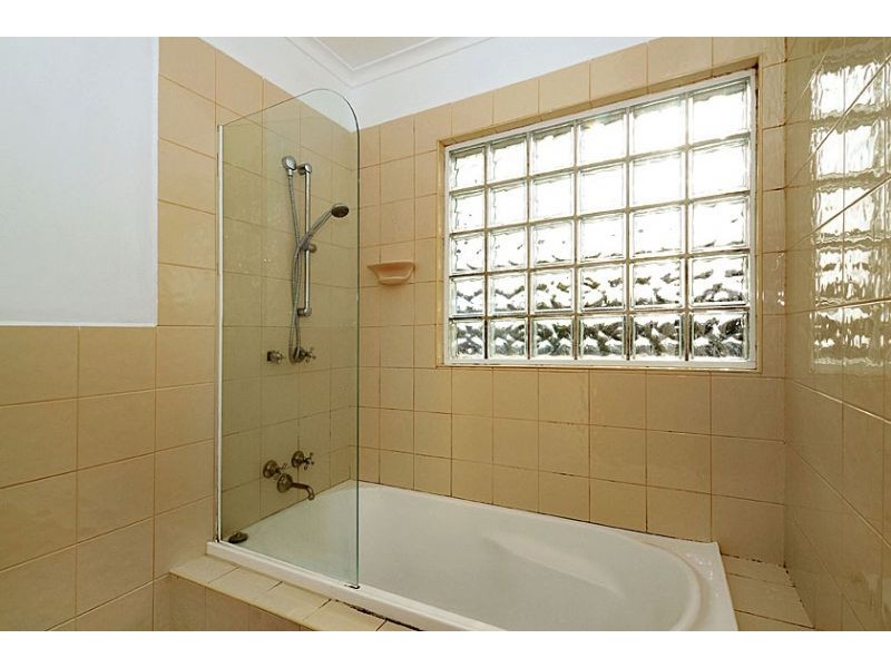 50 Dumbarton Street, Reservoir VIC 3073