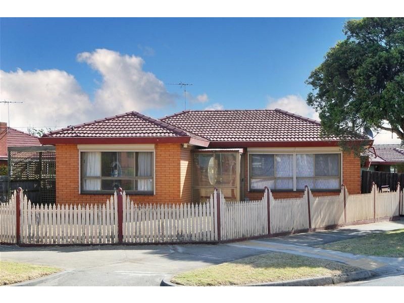 1 Sheargold Court, Reservoir VIC 3073