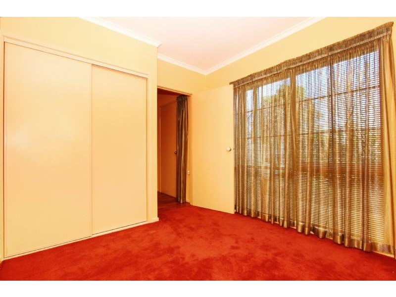 2A Erskine Avenue, Reservoir VIC 3073