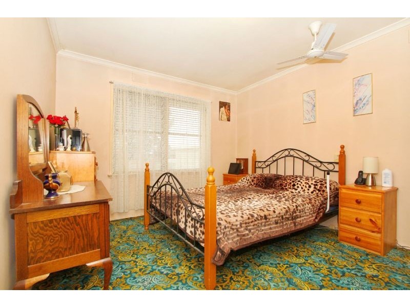 1 Genoa Avenue, Reservoir VIC 3073