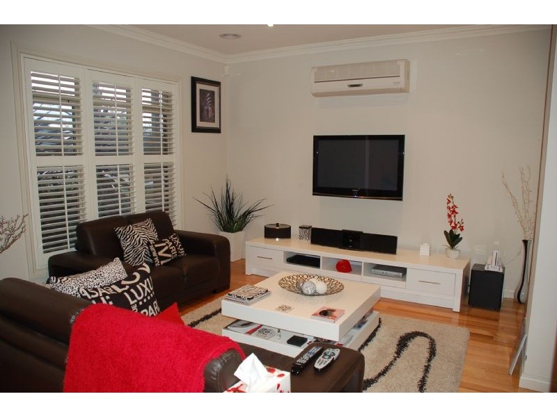 1/87 Thackeray Road, Reservoir VIC 3073