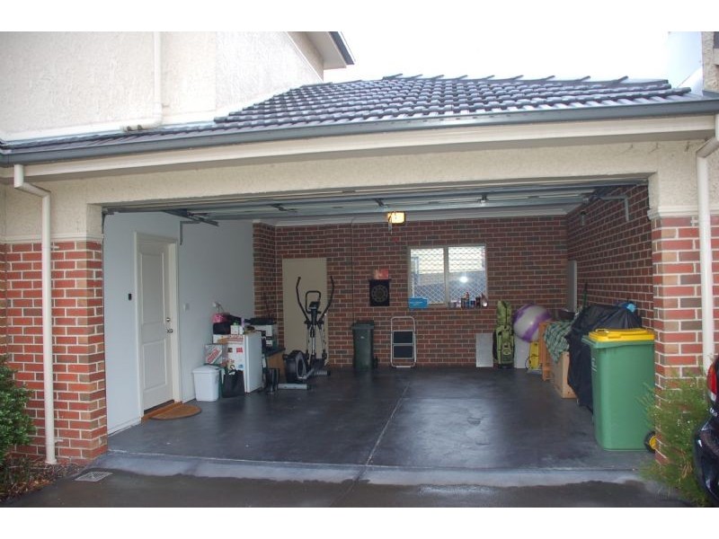 1/87 Thackeray Road, Reservoir VIC 3073