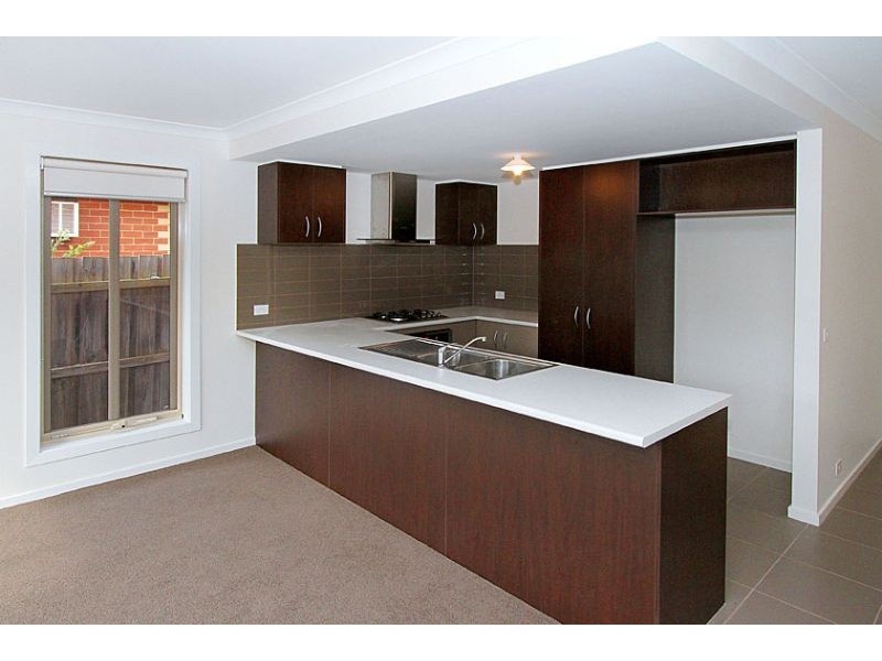 2/3 Bedford Street, Reservoir VIC 3073