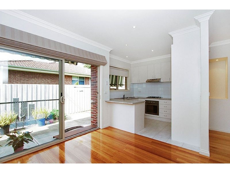 3/87 Thackeray Road, Reservoir VIC 3073