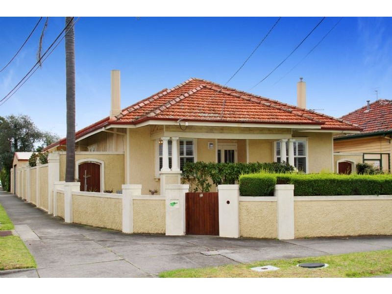 27 Royal Parade, Reservoir VIC 3073