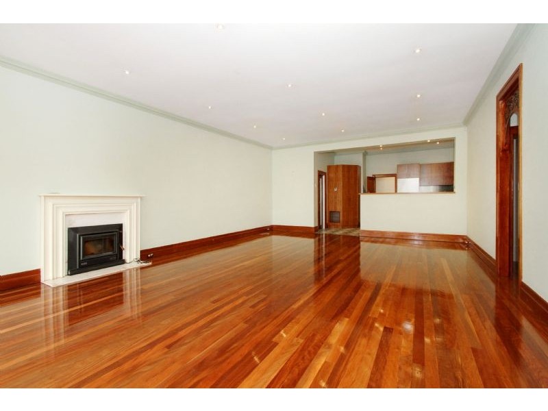 27 Royal Parade, Reservoir VIC 3073