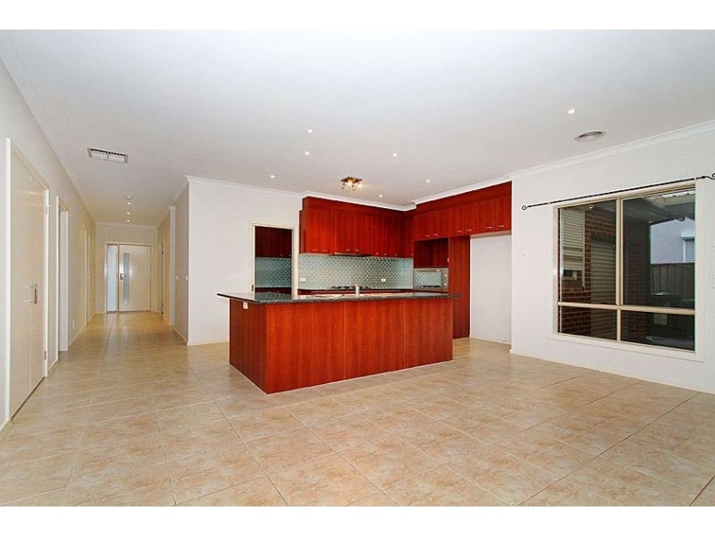 4 Timbarra Court, Craigieburn VIC 3064