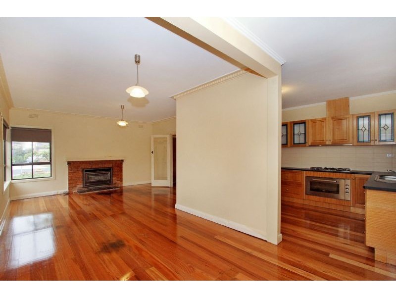 4 Corvey Road, Reservoir VIC 3073