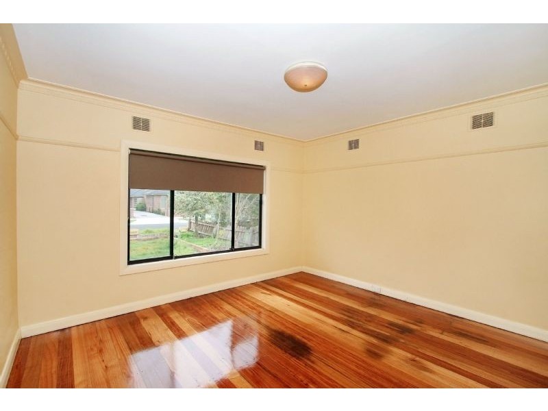 4 Corvey Road, Reservoir VIC 3073