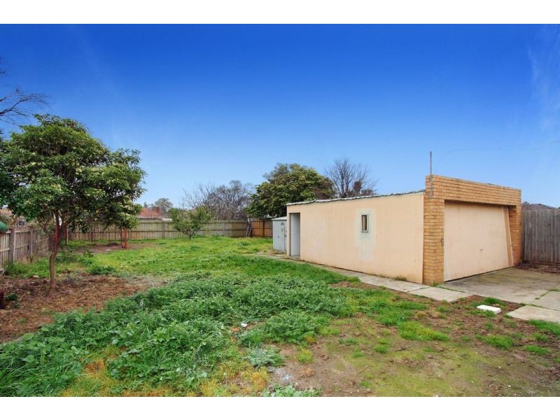 4 Corvey Road, Reservoir VIC 3073