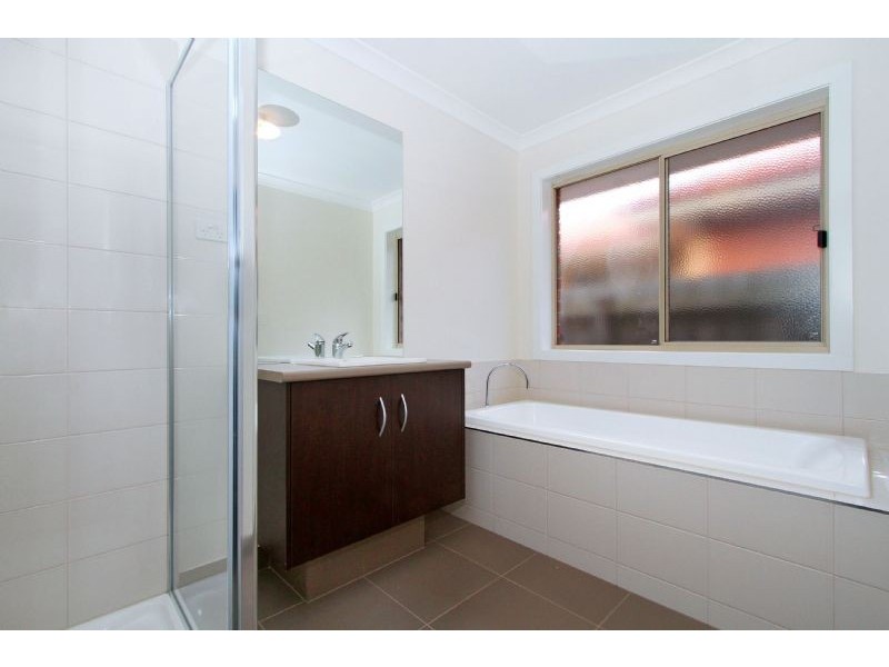 2/3 Bedford Street, Reservoir VIC 3073