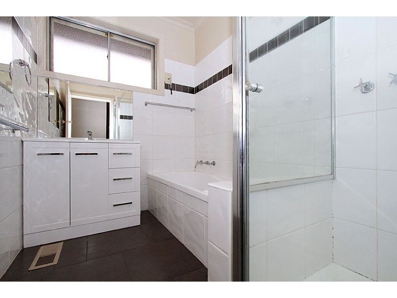 63 Rathcown Road, Reservoir VIC 3073
