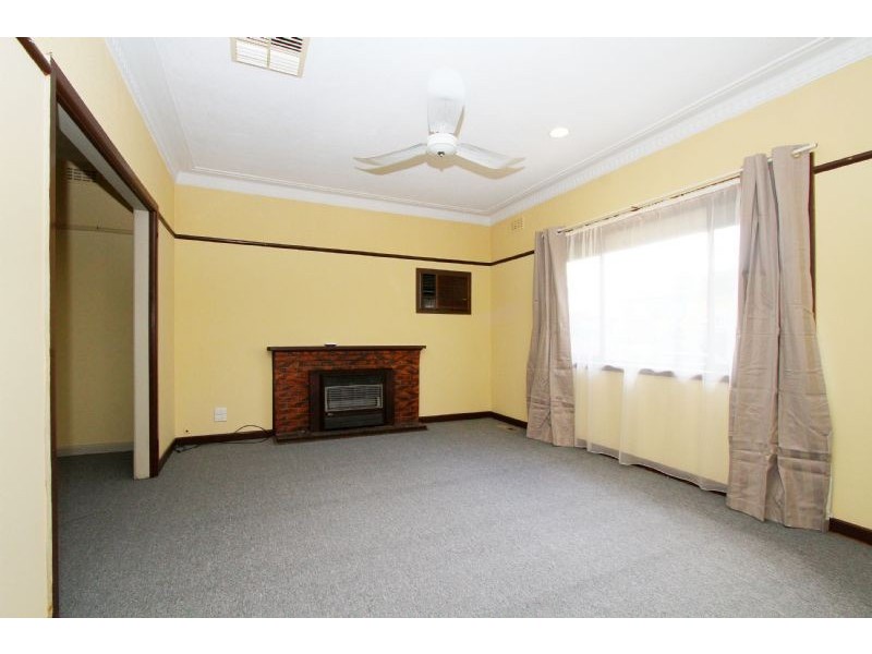 105 St Vigeons Road, Reservoir VIC 3073