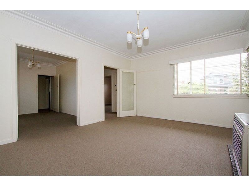 9 Hosken Street, Reservoir VIC 3073