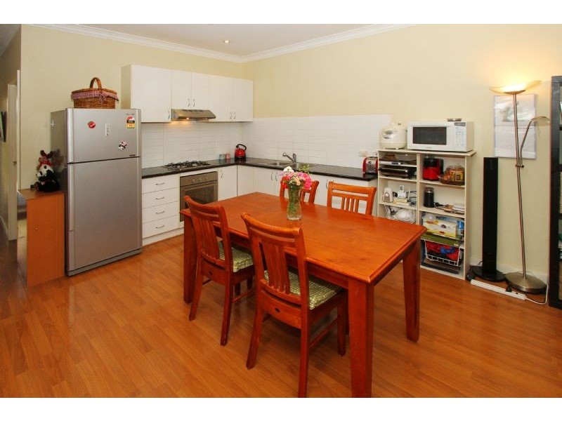 2/78 Strathmerton Street, Reservoir VIC 3073