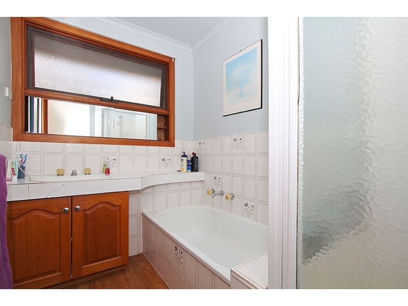 2/45 Chaleyer Street, Reservoir VIC 3073