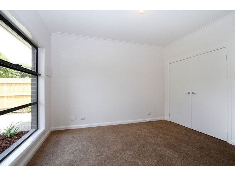 1/57 Lane Crescent, Reservoir VIC 3073