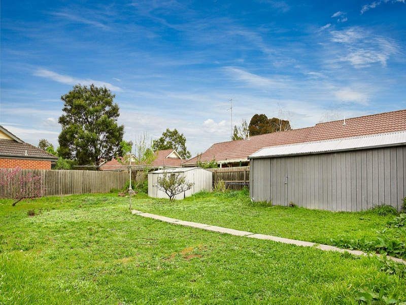 40 Eisenhower Street, Reservoir VIC 3073